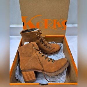 Korks Erica Bootie 8.5